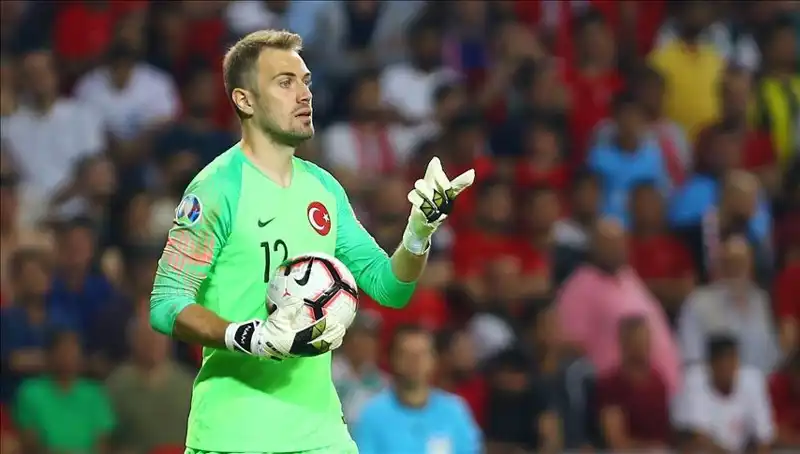 Mert Günok Futbolu Bırakmayı Planladığı Yaşı Açıkladı!