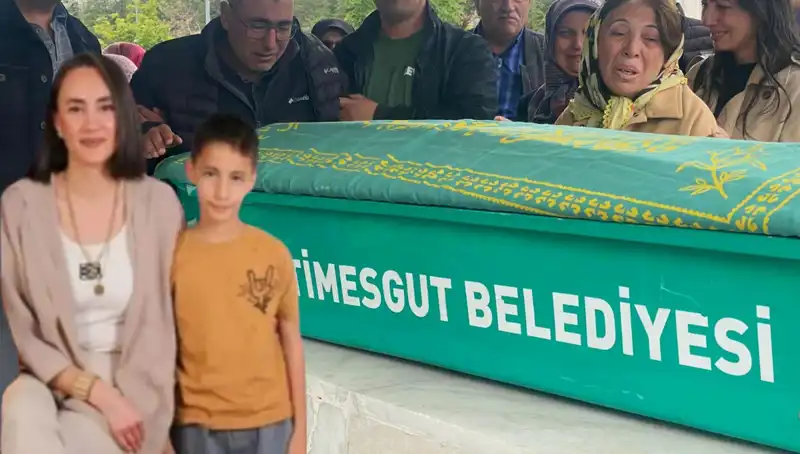 Merve Öğretmen ve Oğluna Duygu Dolu Veda Töreni
