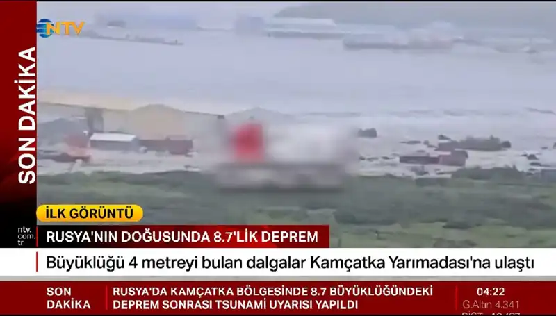 Kamçatka'da Tsunami Alarmı! İlk Dalgalar Sahil Esterine Vurdu