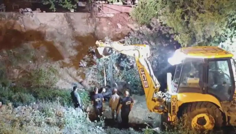 Hatay’da İneği Kurtarmak İçin Efsanevi Operasyon Yapıldı!