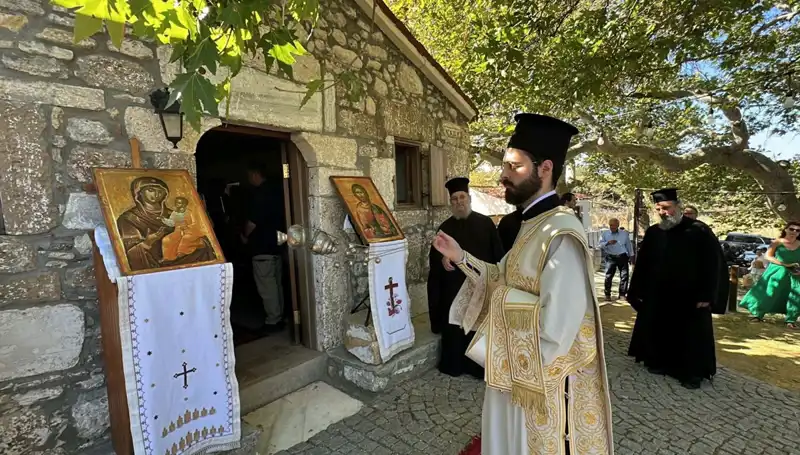 Bozcaada'da Aya Paraskevi Günü'nde Gelenekler Yaşatıldı