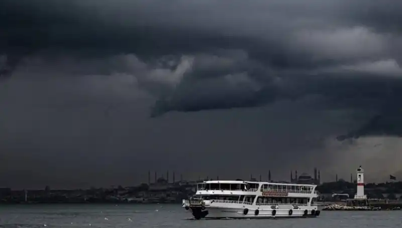 İstanbul ve Çevresinde Sağanak Yağış Uyarısı: Hazır Mısınız?