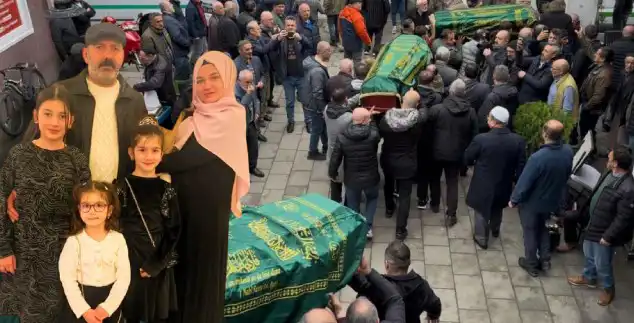 Rize'de Kız Kardeşlere Duygusal Veda: Strasbourg’daki Acı Kaybın Ardından
