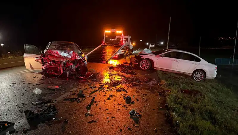 Çanakkale’de Korkunç Trafik Kazası: 3 Can Kaybı, 1 Yaralı