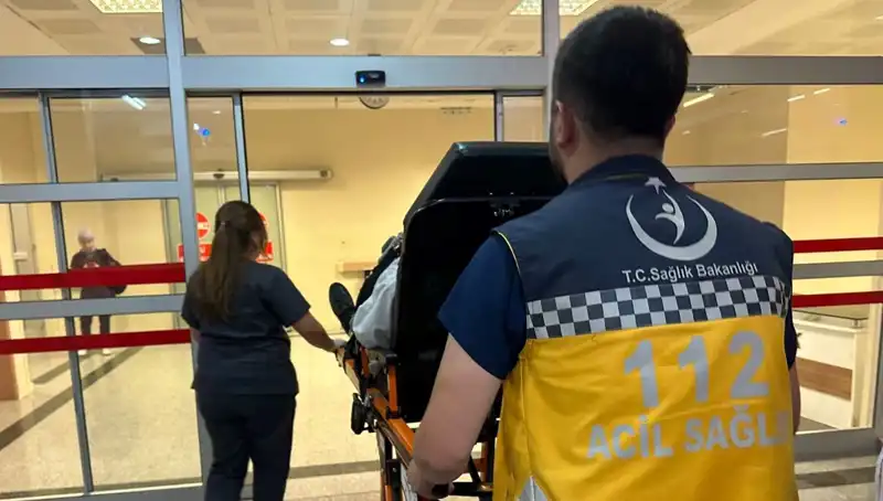 Adıyaman'da Kadınlar Arasındaki Kavga, Hayat Kurtaran Bir Adamı Bıçakladı