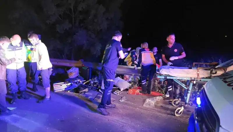 Kazada Minibüsten Savrulan Yolcuların İnanılmaz Hikayesi