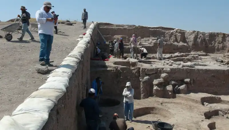 Kilis Oylum Höyük'te Kazı Çalışmaları Sıcak Havaya Rağmen Devam Ediyor!