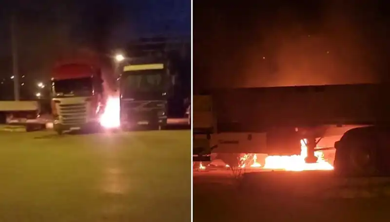 Park Halindeki Tırlara Saldırı: Yangın Korkuttu