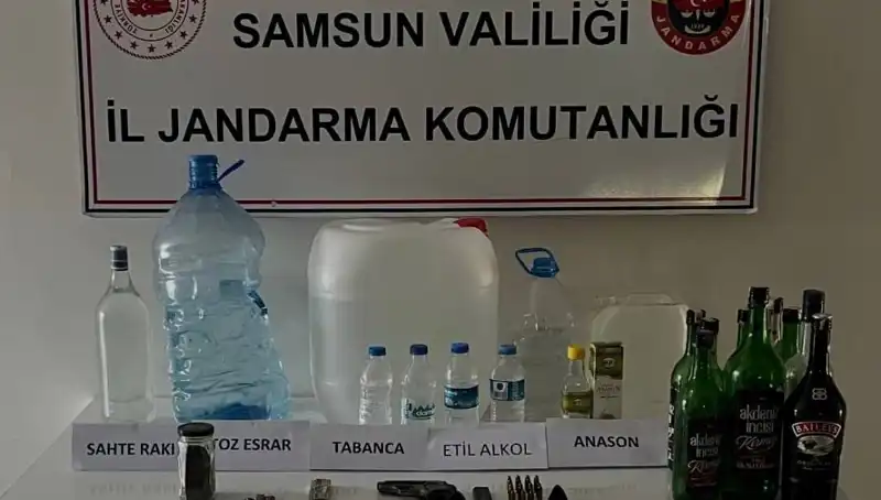 Samsun'da Sahte İçki Operasyonu: Litrelerce Zeus İçkisi Ele Geçirildi