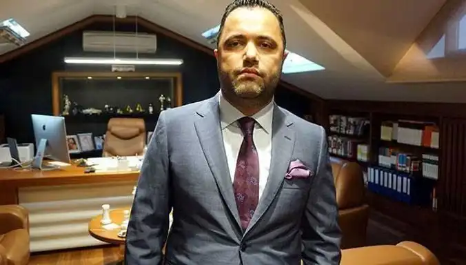 Türkiye’de Gündemi Sarsan Olay: Rezan Epözdemir’in Tutuklanma Süreci