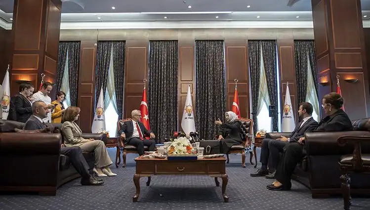 AK Parti'nin Bayramlaşma Programı Belli Oldu, CHP Neden Yer Almıyor?